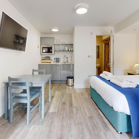 Bicester Court Экстерьер фото